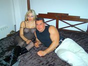 Priscilla dgorge la teub d'Atila avec ses gros nichons