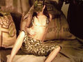 Vidéos de sexe Soft : Chaude journée pour Claudia, jeune militaire.