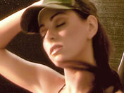 Vid�os de sexe Soft : Chaude journ�e pour Claudia, jeune militaire.