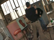 Couple de Keum amateurs baisent � l'atelier ! video sexe gay