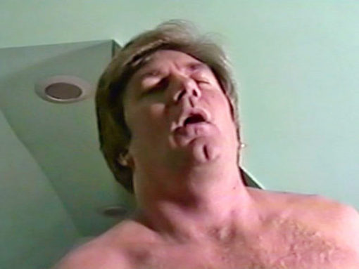 Senior bear gay suce un muscle bear