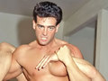 Beau combat entre beaux-m�les !!!