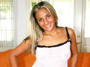 ALLEZ !!! Baise cette latina cochonne de 19ans !!!
Cliquez sur la miniature pour voir la capture de la vid�o taille r�elle !