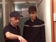 Vid�o en Fran�ais: Encul� par le chef de la caserne !