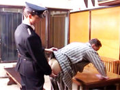 sexe Les corv&eacute;es de l'anus dans une prison
