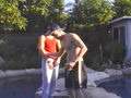 video de sexe Le livreur et le client s'eclatent sous un regard pervers