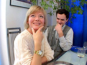 Couple �changiste et blonde bouffeuse de foutre 