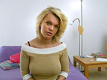 Blonde et triolisme pervers pour baise d'enfer 5