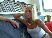 Jeune petite blonde sans limites pour casting tr&egrave;s hot ! 5