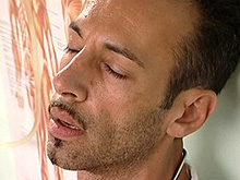Un docteur un peu trop curieux