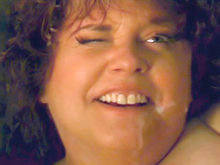 Grand m�re pourquoi tu as de si gros seins ?