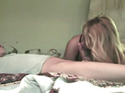 Blonde salope et bonne baise par le cul
