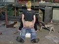 telecharger video Un probl&egrave;me &eacute;lectrique n&eacute;cessite un aviateur gay 
