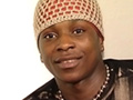 Branlette de black sur banc de muscu