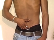 Lyc�en black h�t�ro dans un casting porno gay