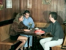 Una pareja alemana se hace follar en un bar 
