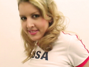 Groupie from USA, strip intégral en tenue de foot ! - image 9
