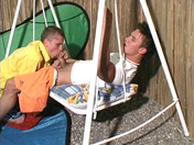 2 lyc�ens gays s'exhibent et s'enculent sur la plage