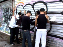 Une altercation qui tourne a l'orgie entre jeunes