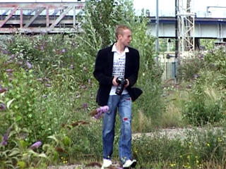 Un photographe minet un peu trop curieux