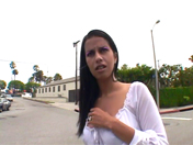 Une latina de la rue