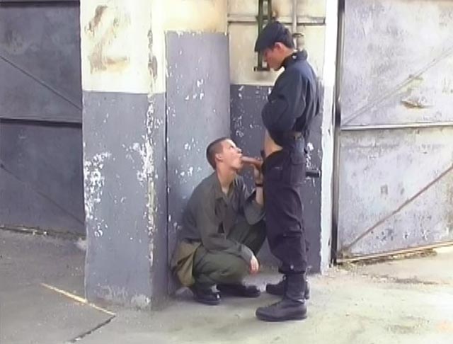 Questi ragazzi amano succhiare dei grossi cazzi